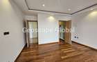 4 Bed Apartment with En Suite in Spring Valley - 6