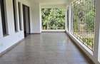 6 Bed Townhouse with En Suite at Lavington Green - 8