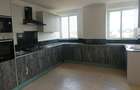 4 Bed Apartment with En Suite in Spring Valley - 2