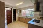 5 Bed Villa with En Suite in Runda - 12