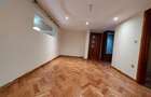 5 Bed Townhouse with En Suite at Lavington Convent Drive - 18