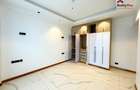 4 Bed Apartment with En Suite at Peponi Road - 8