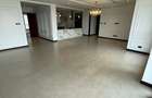 3 Bed Apartment with En Suite in Riverside - 5
