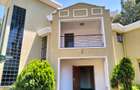 5 Bed Townhouse with En Suite at Lavington - 4