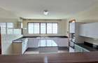 5 Bed Townhouse with En Suite at Convent Drive - 12