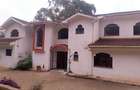 6 Bed Villa with En Suite in Nyari - 1