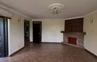 5 Bed Townhouse with En Suite at Convent Drive - 12