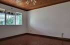 4 Bed House with En Suite at Crescent Road - 18
