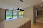 5 Bed Villa with En Suite in Kyuna - 4