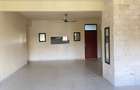 4 Bed Apartment with En Suite at Moyne Drive - 3