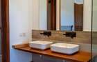 3 Bed House with En Suite in Rosslyn - 3