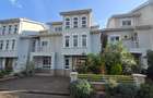 5 Bed Townhouse with En Suite at Lavington Road - 12