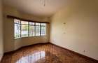 4 Bed Townhouse with En Suite in Riverside - 13