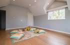5 Bed House with En Suite in Runda - 10