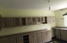 6 Bed House with En Suite in Nyari - 5