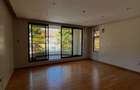 5 Bed Townhouse with En Suite in Lavington - 10