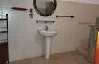 5 Bed Villa with En Suite at Hardy - 14