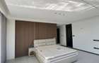 5 Bed Townhouse with En Suite in Lavington - 3