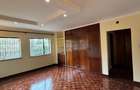 4 Bed Townhouse with En Suite at Riara Road - 17