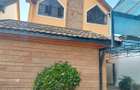 5 Bed House with En Suite in Lavington - 25