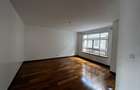 5 Bed Townhouse with En Suite in Lavington - 17