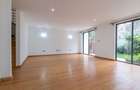 4 Bed Villa with En Suite in Garden Estate - 19