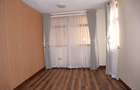 5 Bed Villa with En Suite in Redhill - 9