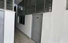 880 ft² Commercial Property with Service Charge Included at Baricho Road - 2
