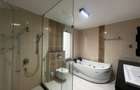 3 Bed Apartment with En Suite at Riverside Dr - 12