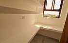 3 Bed Apartment with En Suite at Links Road - 11