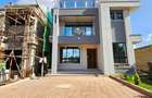 4 Bed Townhouse with En Suite in Kiambu Road - 9