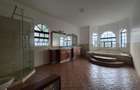 5 Bed House with En Suite in Nyari - 13