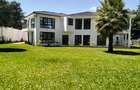5 Bed House with En Suite in Runda - 20