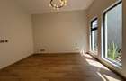 5 Bed Villa with En Suite in Runda - 7