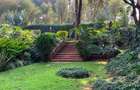 5 Bed House with En Suite in Lavington - 5