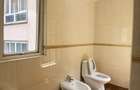 4 Bed Townhouse with En Suite at Riverside Drive - 17