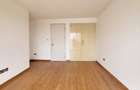 Serviced 2 Bed Apartment with En Suite in Garden Estate - 10