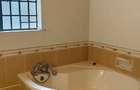 5 Bed House with En Suite at Nyari Central - 16