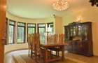 5 Bed Townhouse with En Suite in Kyuna - 2