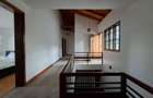 3 Bed House with En Suite in Nyari - 3