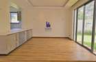 6 Bed Townhouse with En Suite in Lavington - 2