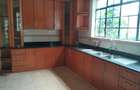 5 Bed Townhouse with En Suite at Lavington - 4