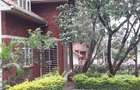 5 Bed House with En Suite at Rosslyn - 1