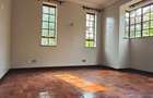 4 Bed Townhouse with En Suite in Rosslyn - 10