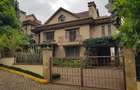 5 Bed Townhouse with En Suite at Lavington Road - 13