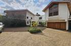 5 Bed Townhouse with Swimming Pool in Spring Valley - 2
