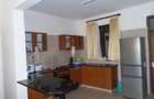 Serviced 3 Bed Apartment with En Suite at Links - 10