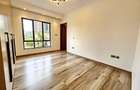 2 Bed Apartment with En Suite at Brookside - 4