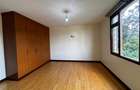 3 Bed Apartment with En Suite in Riverside - 17