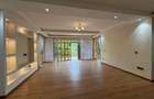 6 Bed House with En Suite in Nyari - 19